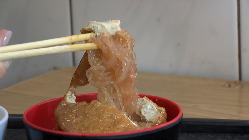 去淡水只會逛老街吃阿給?老饕曝光必逛「這條路」隱藏版美食全在這!