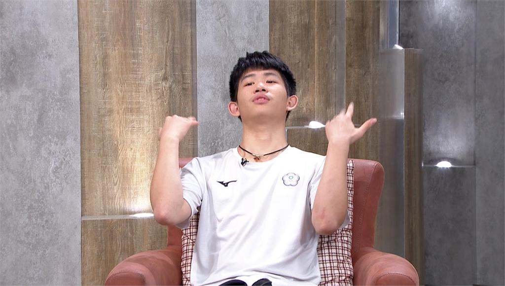 首位本土訓練挺進奧運花滑李宇翔竟是早產兒 淚謝外婆郭高珠無怨無悔栽培