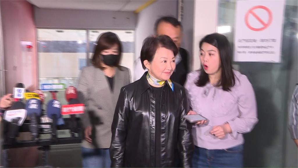 徐巧芯丈夫上班請假外出打牌請辭獲准 綠營:盧斷尾求生