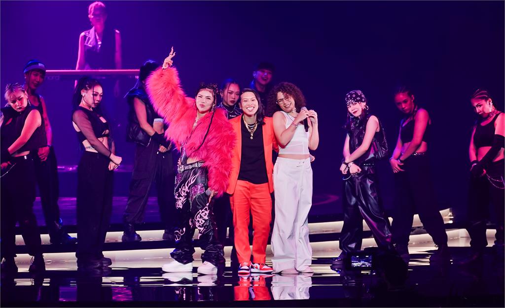 金曲34/曾挺范瑋琪挨轟!「最神祕表演」曝光 她消失2年再登小巨蛋