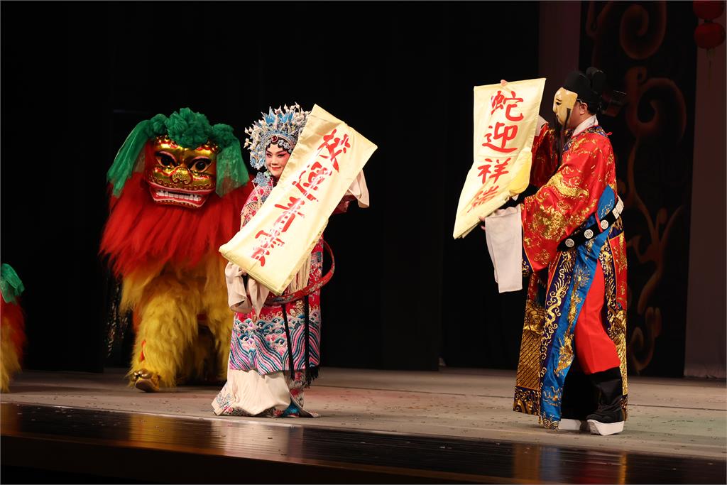 快新聞/睽違54年!60名好漢再現《水滸英雄》磅礡氣勢 戲曲學院今舉行開臺大典