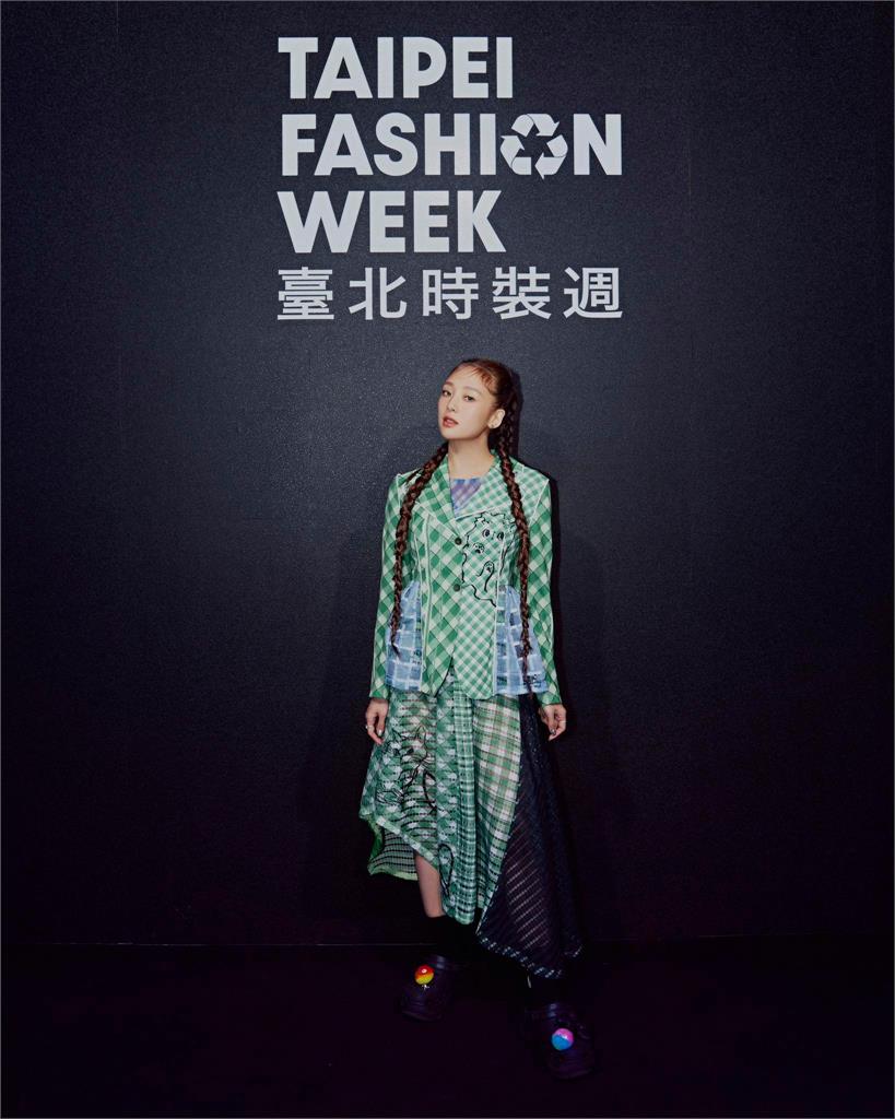 與鬼鬼撕破臉?炎亞綸:愛吵愛鬧就去吧 炎亞綸疑撕破臉鬼鬼「2度退追蹤」 他喊「專注自己」嗆:愛吵愛鬧就去