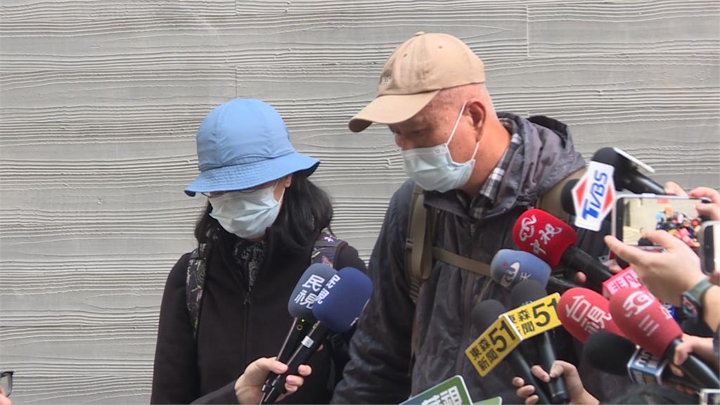 「我兒子犯下滔天大罪」　張文父親鞠躬、下跪、道歉