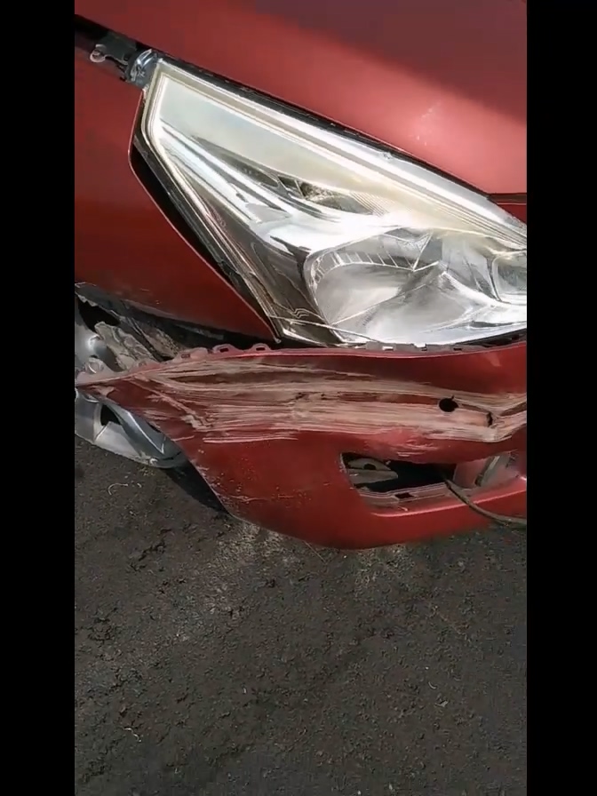 轎車擦撞山貓車嚴重毀損　「這原因」保險公司拒絕理賠