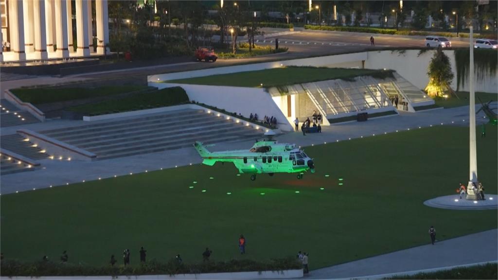 印尼總統普拉伯沃飛抵新首都 外界不看好新都發展