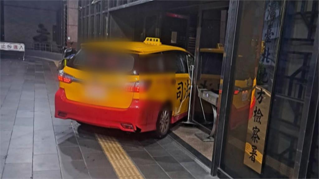 小黃車身印「司法已死」撞北檢！　運將不滿官司逆轉有罪預謀犯案