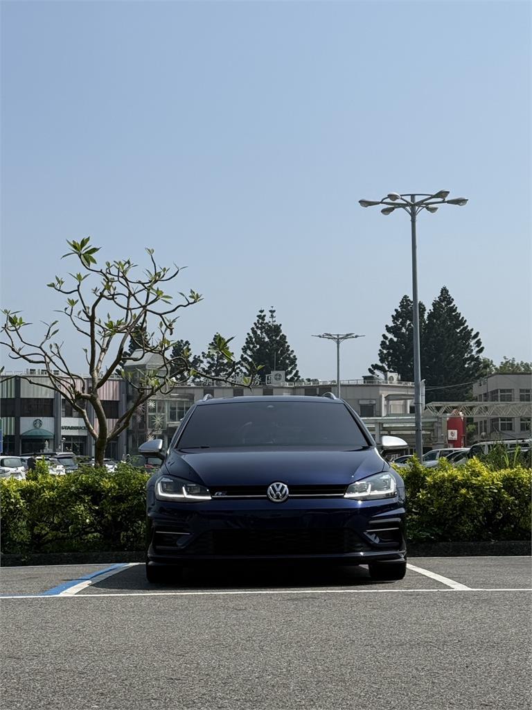 我的車牌怎沒了？　車主休息站遭攔查犯人竟是鴿子