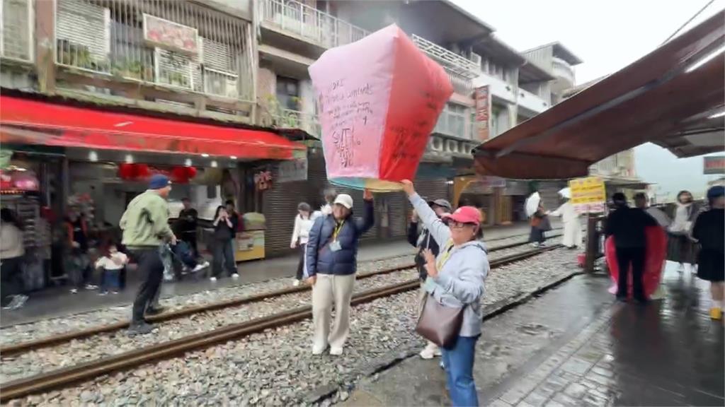 平溪線今復駛　停駛逾3個月趕春節前通車　店家鬆口氣