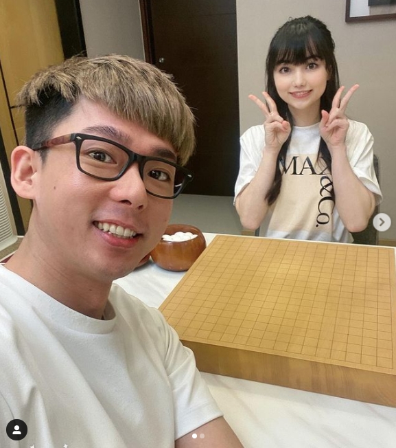 同框「圍棋女神」黑嘉嘉！阿滴急求饒：理性留言不要殺我