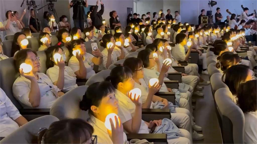 中醫大響應世展會「資助1000女孩」 捐贈20萬美金、邀代言人張艾嘉齊見證