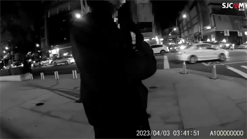 行人地獄！信義區違規穿越馬路被罰　酒醉？男子竟對警嗆聲