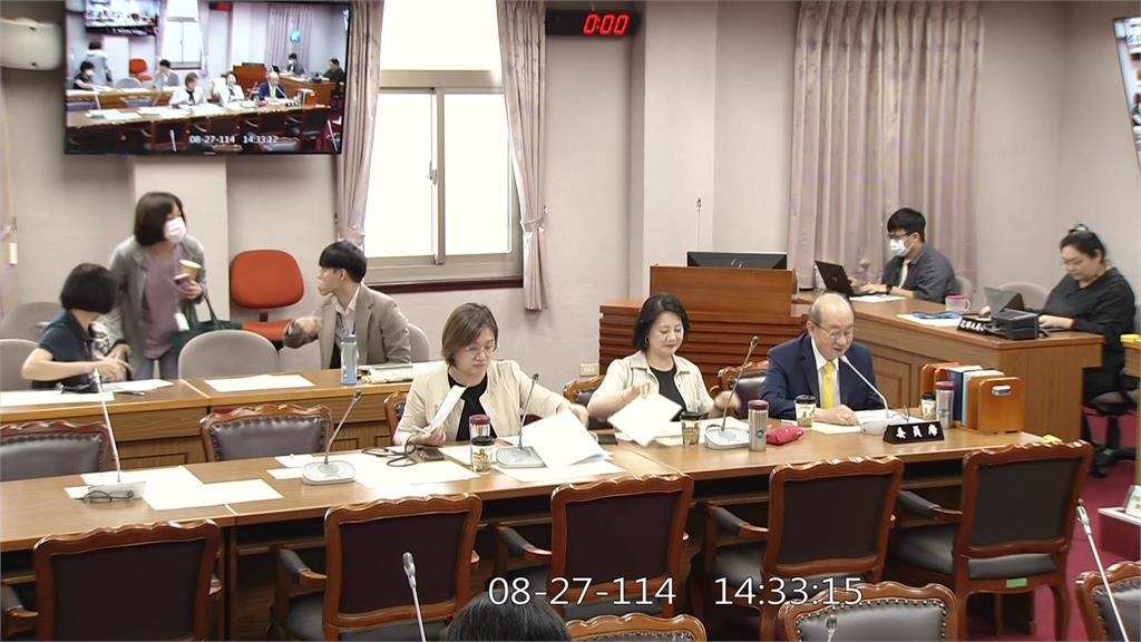 民進黨團提前改選總召「連署書曝光」　徐國勇召開會議　傳達賴總統改組意志