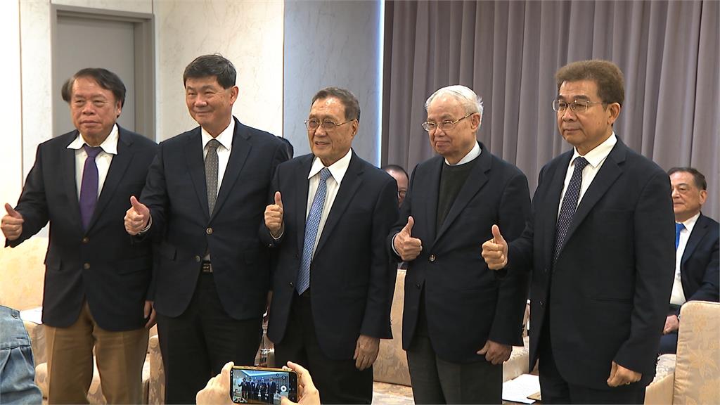 台塑吳嘉昭掌舵拚轉型　迎戰中東斷油、啟動全球搶油大調度