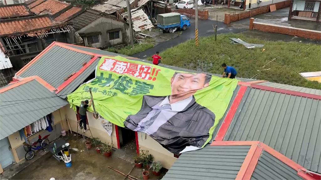 林俊憲捐廣告帆布助暫遮風避雨　網友笑：裝錯面他就盯著你睡覺