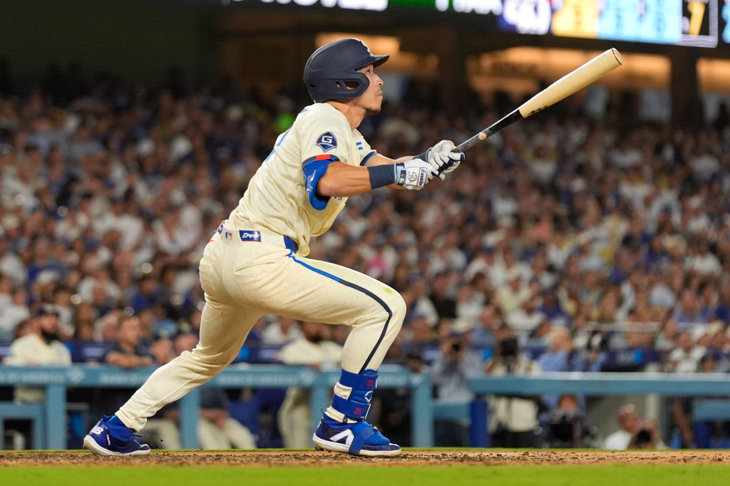 MLB(影)／沒有大谷翔平也沒問題！艾德曼三分砲加五星級美技成道奇致勝功臣