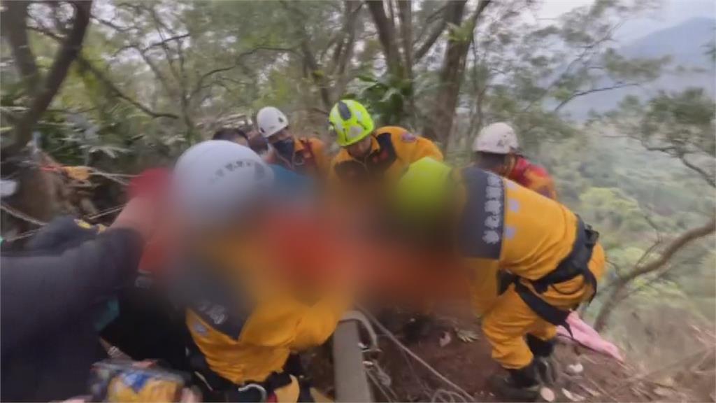 獨自登山失蹤 彰化婦人跌落75公尺深谷送醫不治