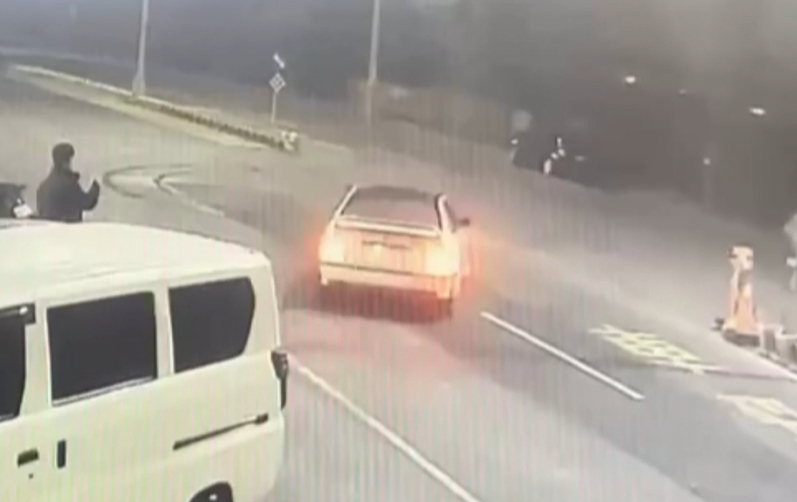 台一線上甩尾燒胎還PO上網　警方出手了