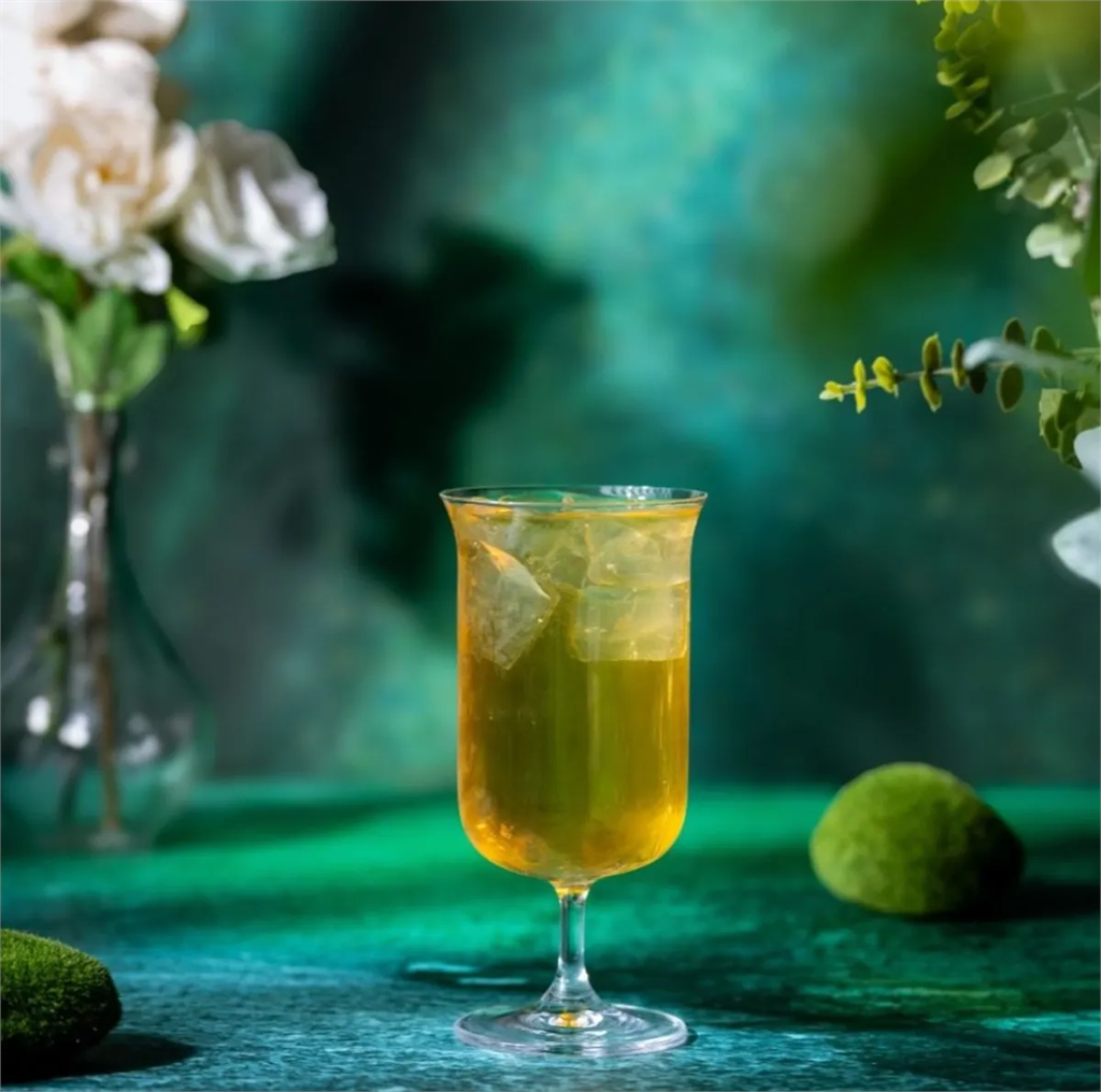 專訪|UG TEA從信義區殺進中南部!憑「AI手搖飲」名號 父子檔如何擦亮歇腳亭30年招牌?