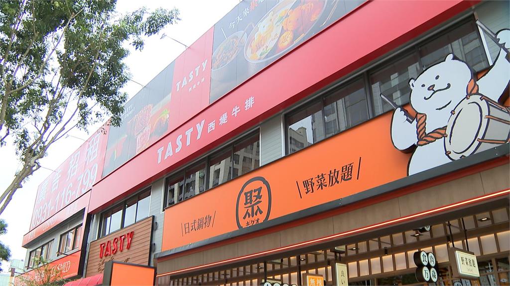集團多品牌進駐同大樓 餐飲業者打「團體戰」吸客 集團多品牌進駐同大樓 餐飲業者打「團體戰」吸客