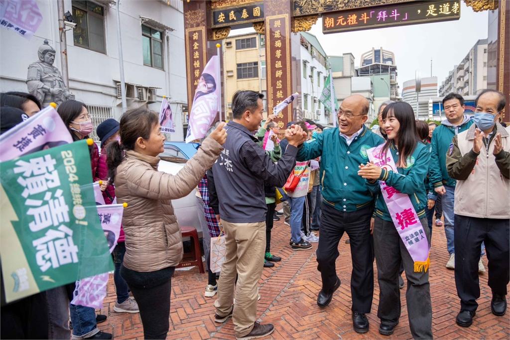 激戰區!蘇貞昌合體黃捷 喊話鄉親:全國都關注這區 只有你們能投給她