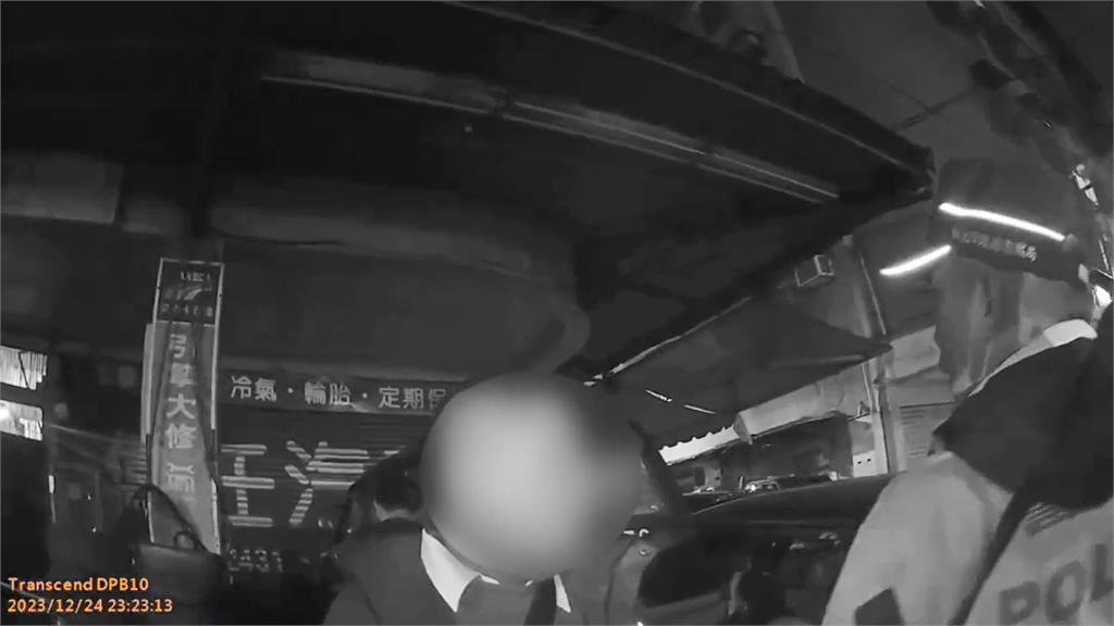 快新聞／新店4男「酒後深夜街上爆口角」 　警方急到場化解衝突