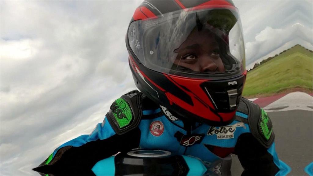 南非14歲少年闖出一片天　盼成首位非裔職業摩托車手