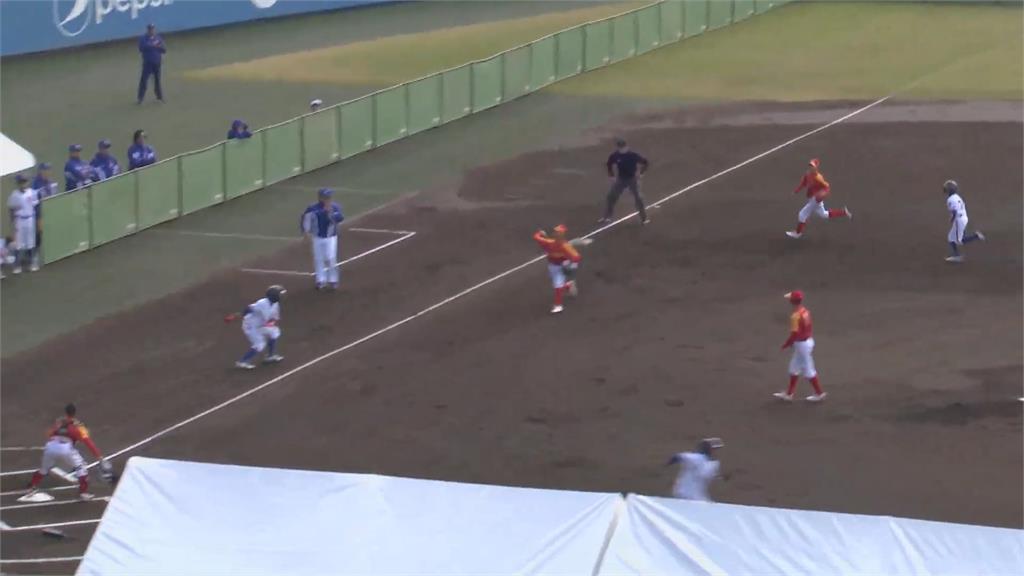 棒球(影)/「台灣尚勇」應援再現!U12亞洲少棒賽 台灣4局16比0「扣倒」中國
