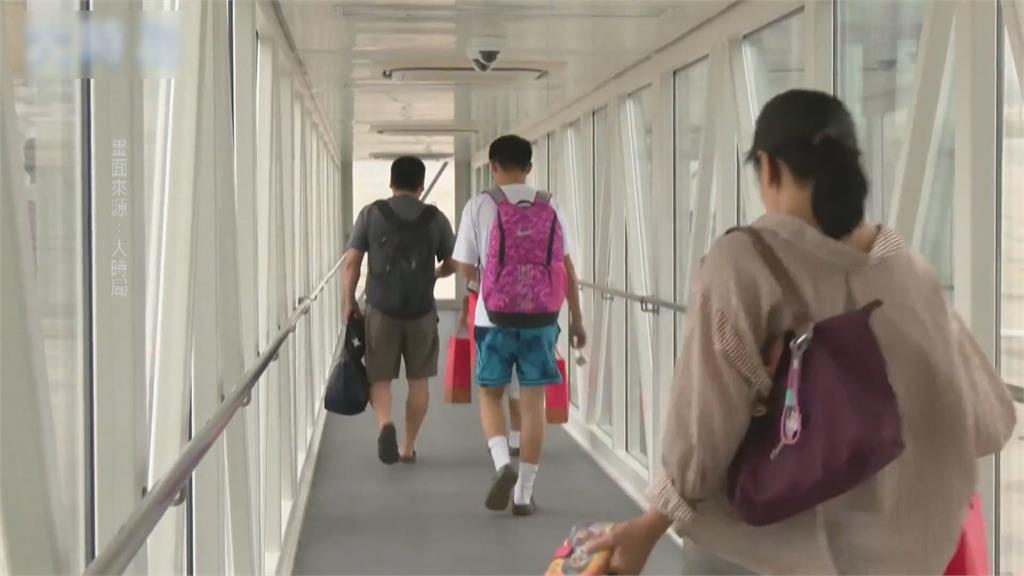 想出國好難!中國公務人員、醫師護照被收 出境須前一個月前申請