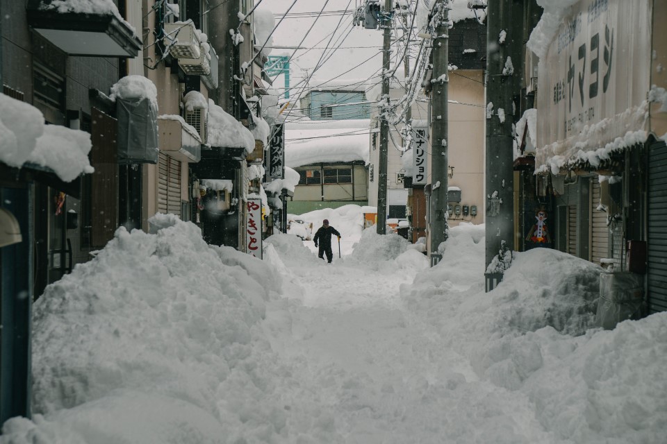 快新聞／赴日注意！9天新春連假尾聲「大雪攪局」　各地交通出現混亂