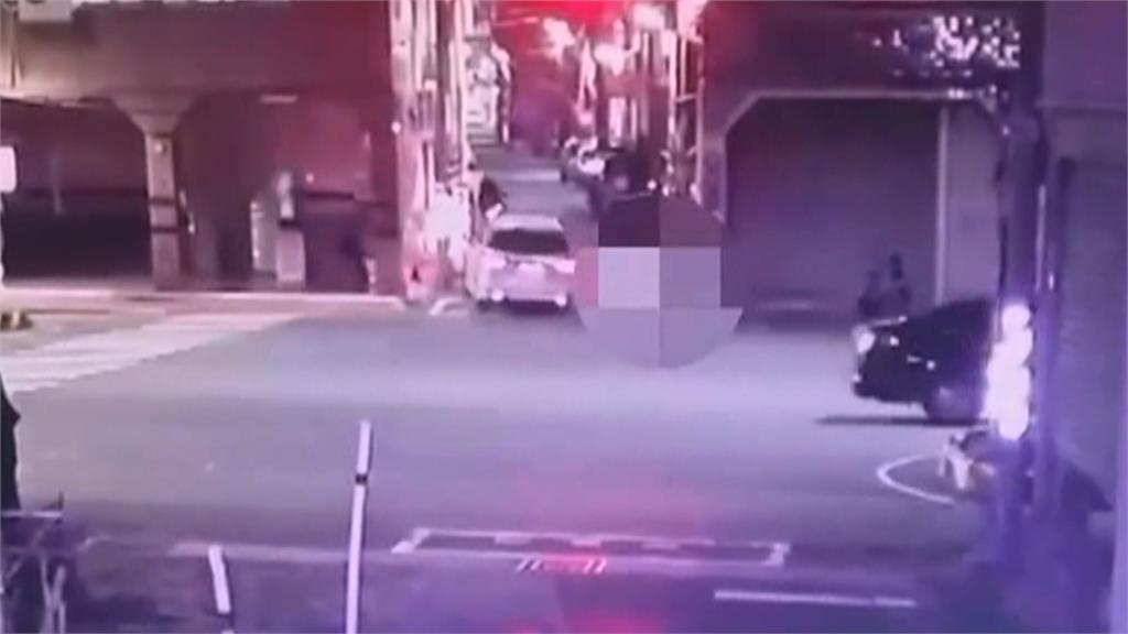 一天兩起死亡車禍！女騎士遭撞飛　海巡士兵碰撞轎車身亡