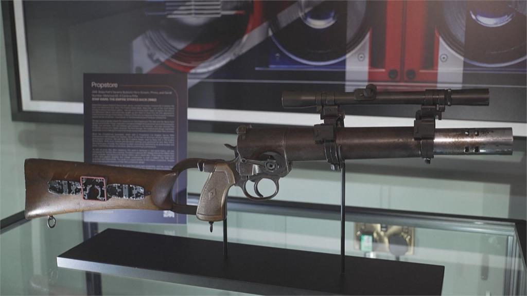 倫敦電影道具拍賣會　「蜘蛛人戰衣、星際大戰卡賓槍」將競標