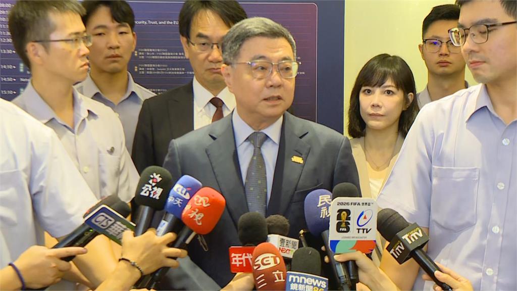 快新聞／毒油風暴燒不停！卓榮泰被問「食藥署長是否下台」　親自給答案了