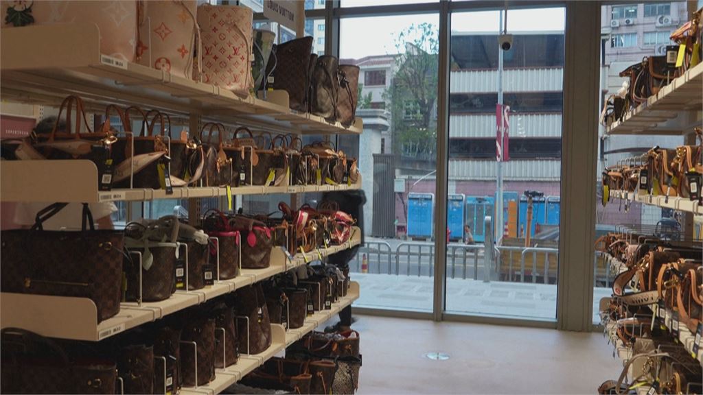 中國經濟疲軟反映精品市場　人民消費實力差.改撿便宜