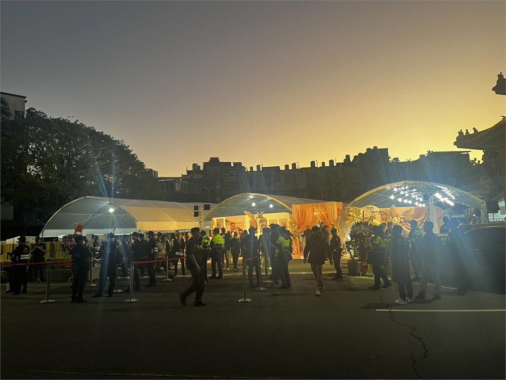 天道盟正義會大哥嫁女兒　新娘丟「這一物」網掀熱議