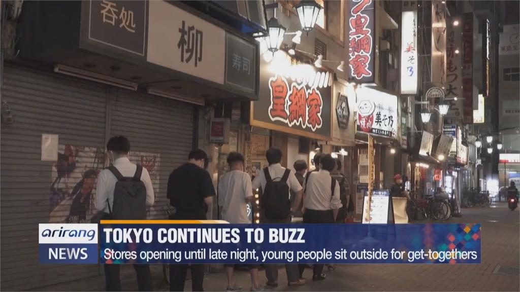 日本確診連兩天破萬人　防疫疲乏街頭湧人潮
