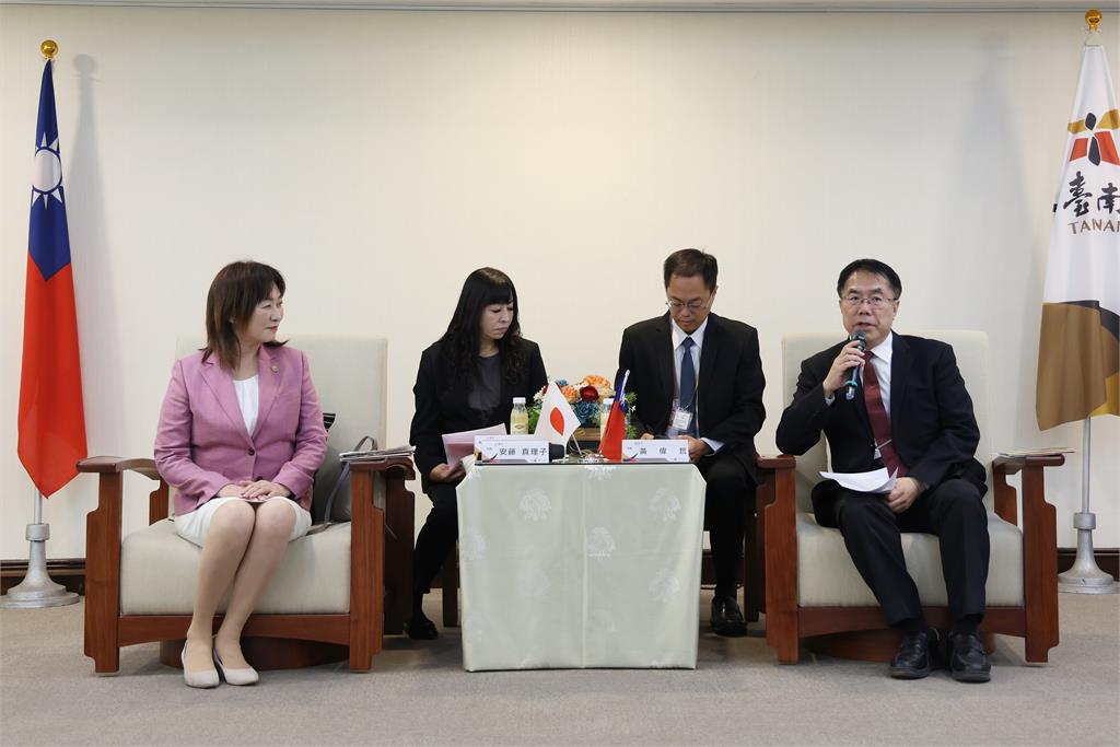 日本土浦市長率團拜會黃偉哲 感謝台南街道以土浦命名