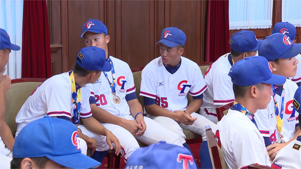 接見青少棒代表隊!賴總統肯定「台灣小將」為國爭光