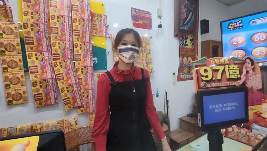 快新聞/招財喵星人! 婦聽貓叫聲「請店家代挑刮刮樂」爽中百萬