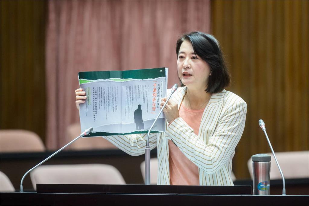 快新聞/李慧芝指總預算要重編?王鴻薇扯應該下台 政院公布逐字回擊了