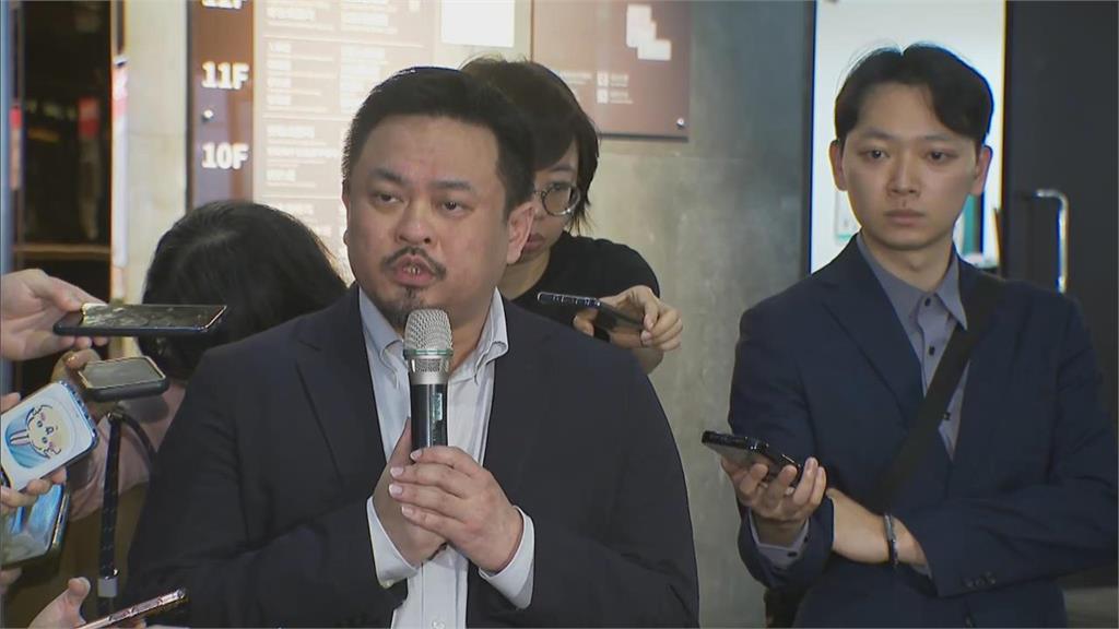遭藍粉點名「出來阻止洪申翰去中國」!梁文傑「1句話」嗆爆:病得不輕