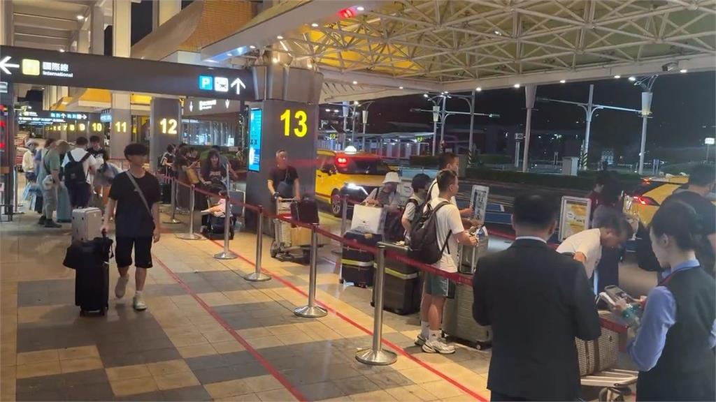 「紅霞」發威！風太大難降落　桃機22航班轉降北中南各機場