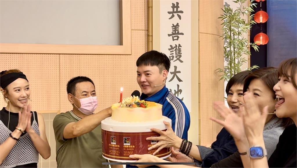 《孟婆客棧》舞台劇蘇晏霈、樓心潼挑戰新角色！ 許富凱生日驚喜