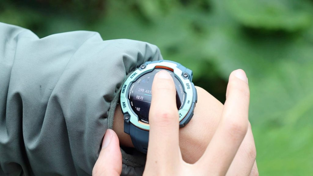 受到大老闆們的愛「戴」?Garmin Instinct 3 體驗分享