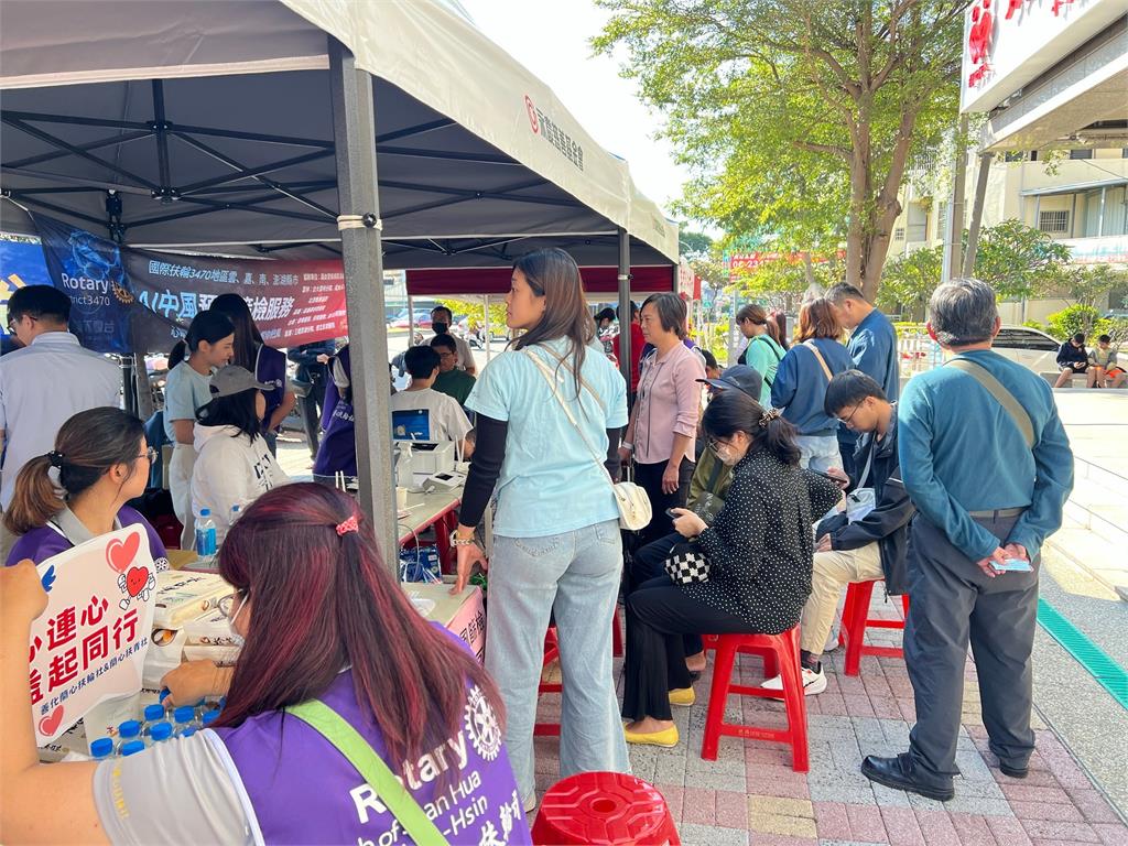 冬日送暖!有巢氏攜手台慶台南經管會 募集398袋熱血!