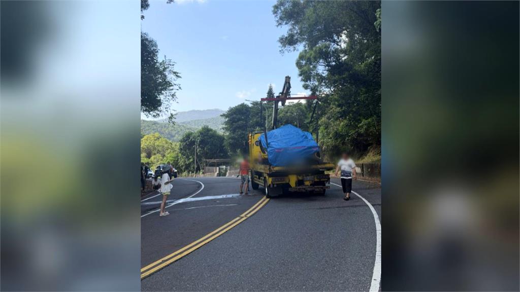 超跑自撞山壁！布蓋車身拖吊引議論　專家曝「潛規則」