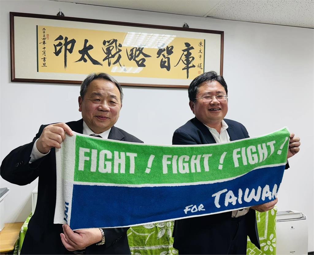 快新聞/矢板明夫