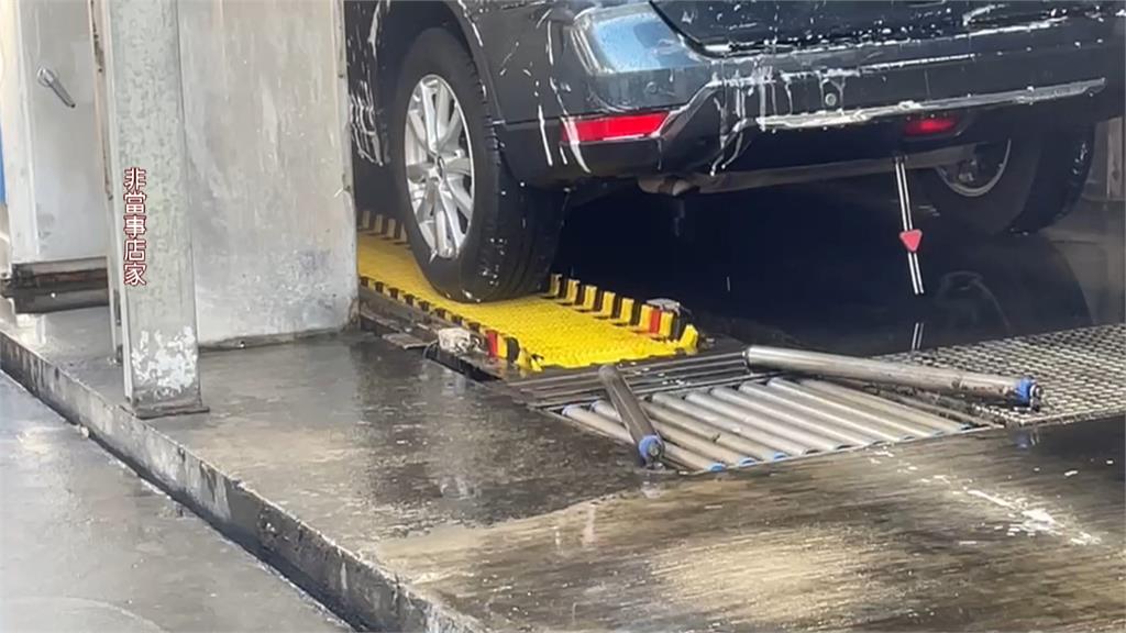 發生啥事?加油站洗車突撞風乾機 前擋風玻璃慘遭壓碎變蜘蛛網