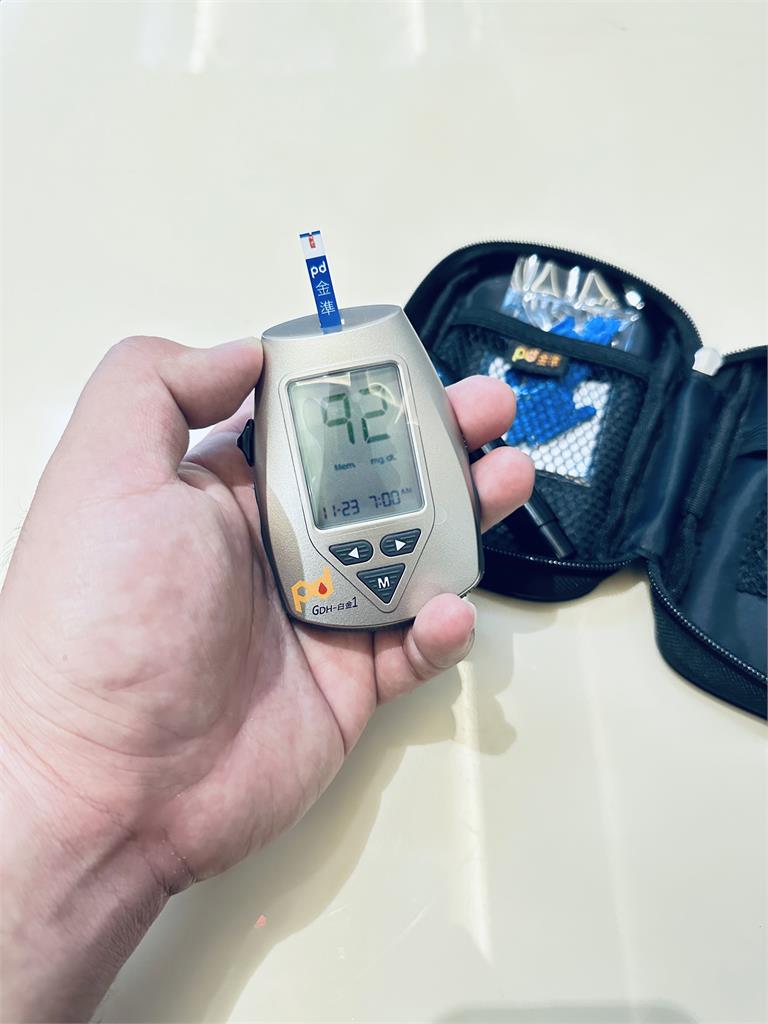 醫療級X免校正血糖機來了! 居家測量便捷準確