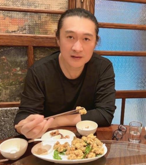 黃安動手術半瞎!曝光近況嘆氣了:一大堆計畫停擺 黃安