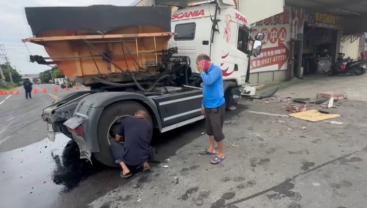 波及4車！砂石車逆向撞暢貨中心　駕駛毒品快篩呈陽性